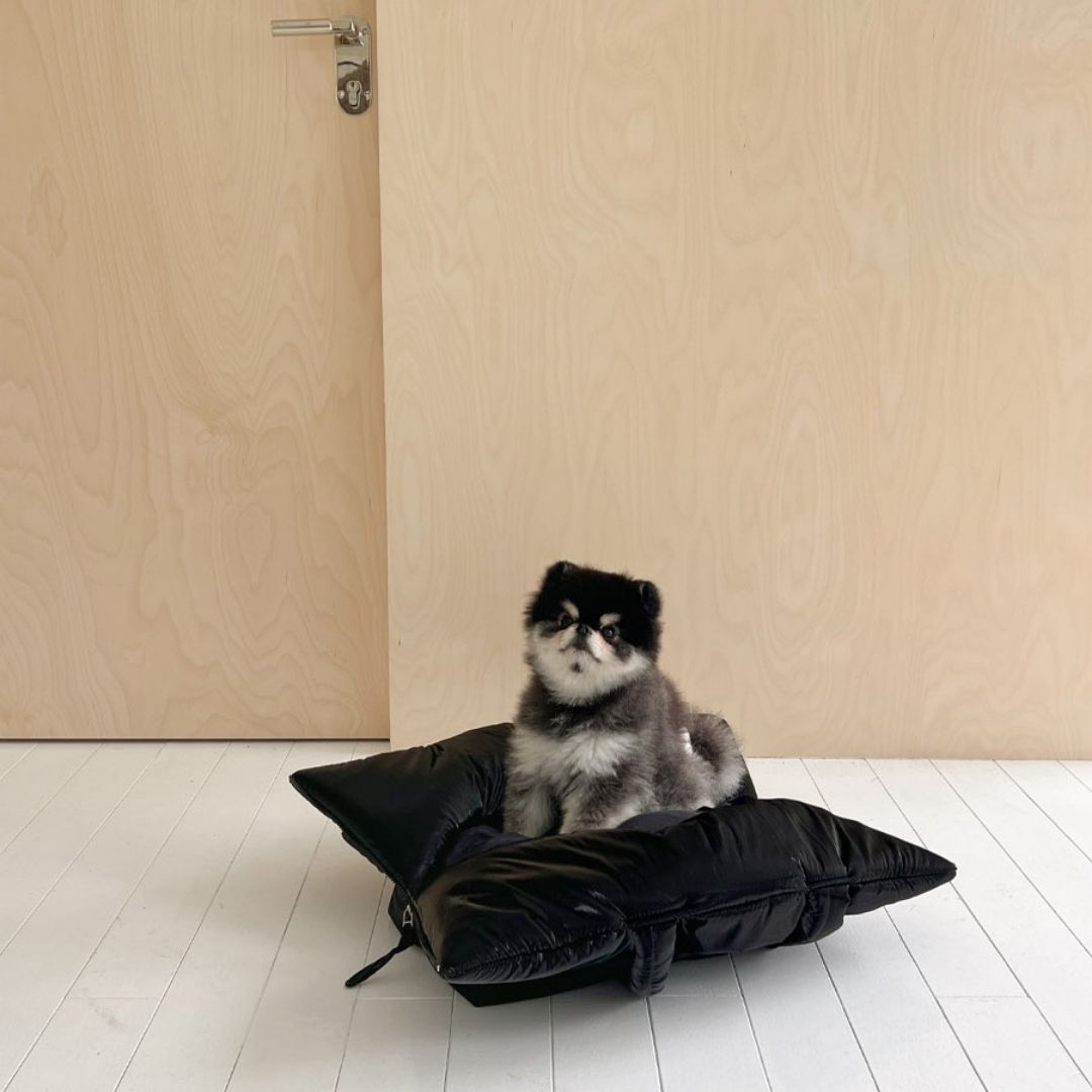 【予約】wide bag - glossy black [APERTY]