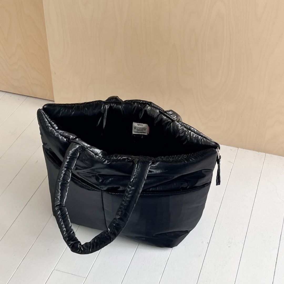 【予約】wide bag - glossy black [APERTY]